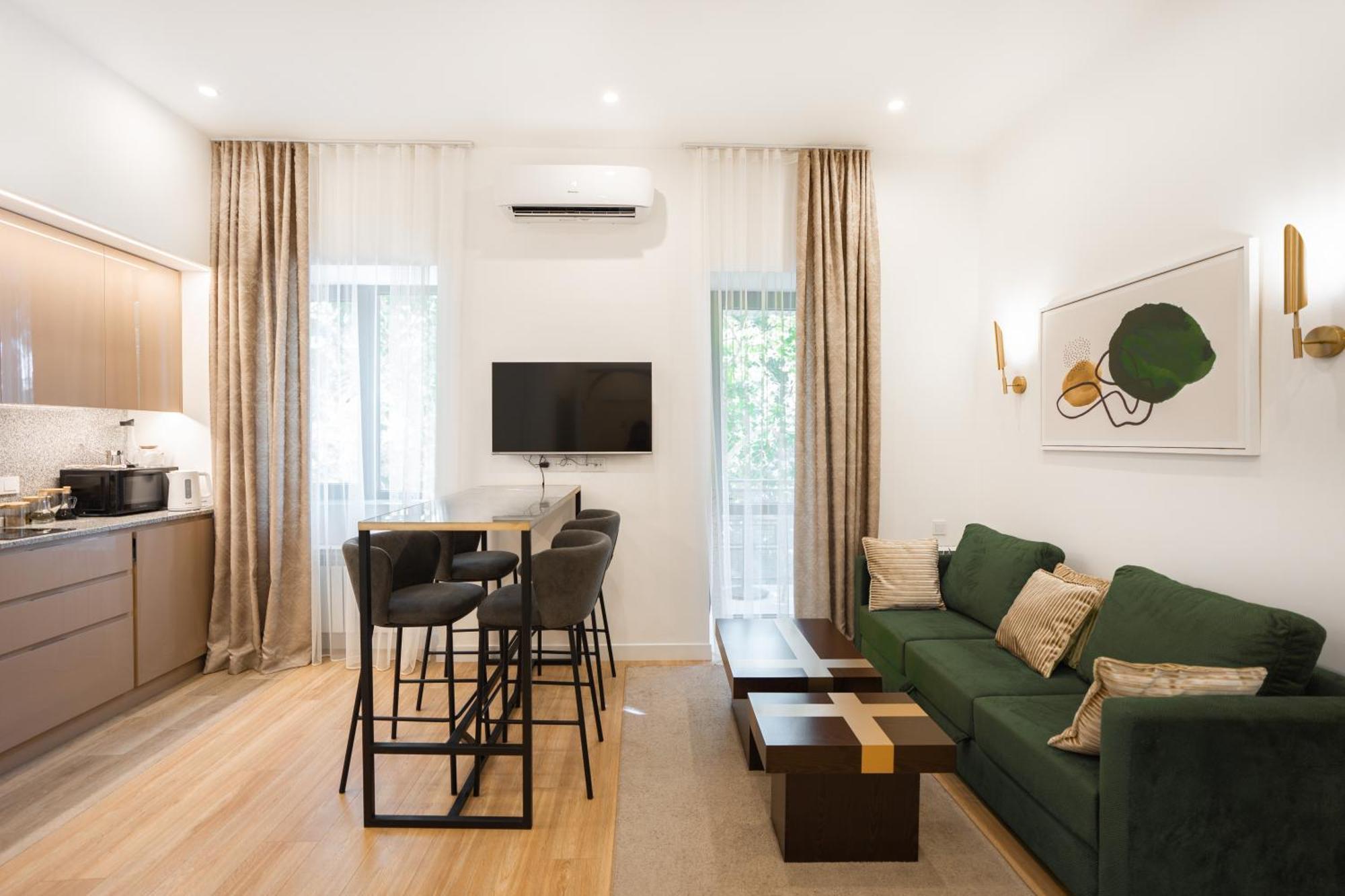 Ris Opera Apartments Ереван Экстерьер фото